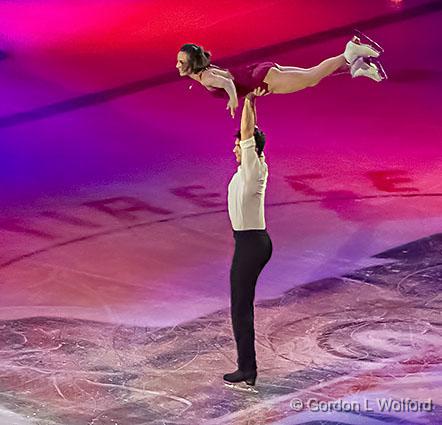 Stars On Ice 2015_P1110396.jpg - Photographed at Ottawa, Ontario, Canada.